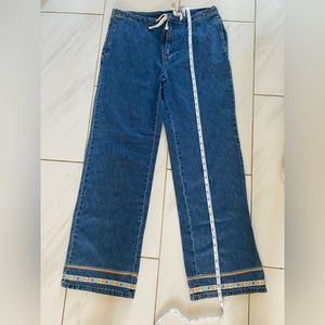 QUIZZ New York : Women’s Bell bottom jeans Size 7/8 , Like New
